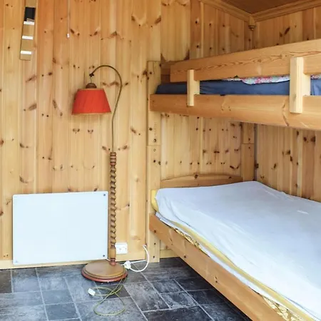 Дом отдыха Four-bedroom In