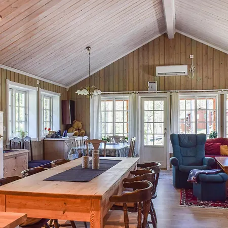 Holiday home 4 Bedroom Cozy In Kornsjo