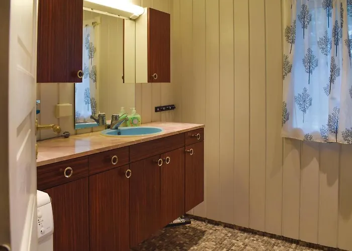 Four-bedroom In Semesterbostad *